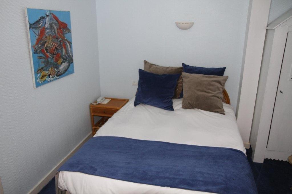 Hotel Le Suroit Perros-Guirec Habitación foto